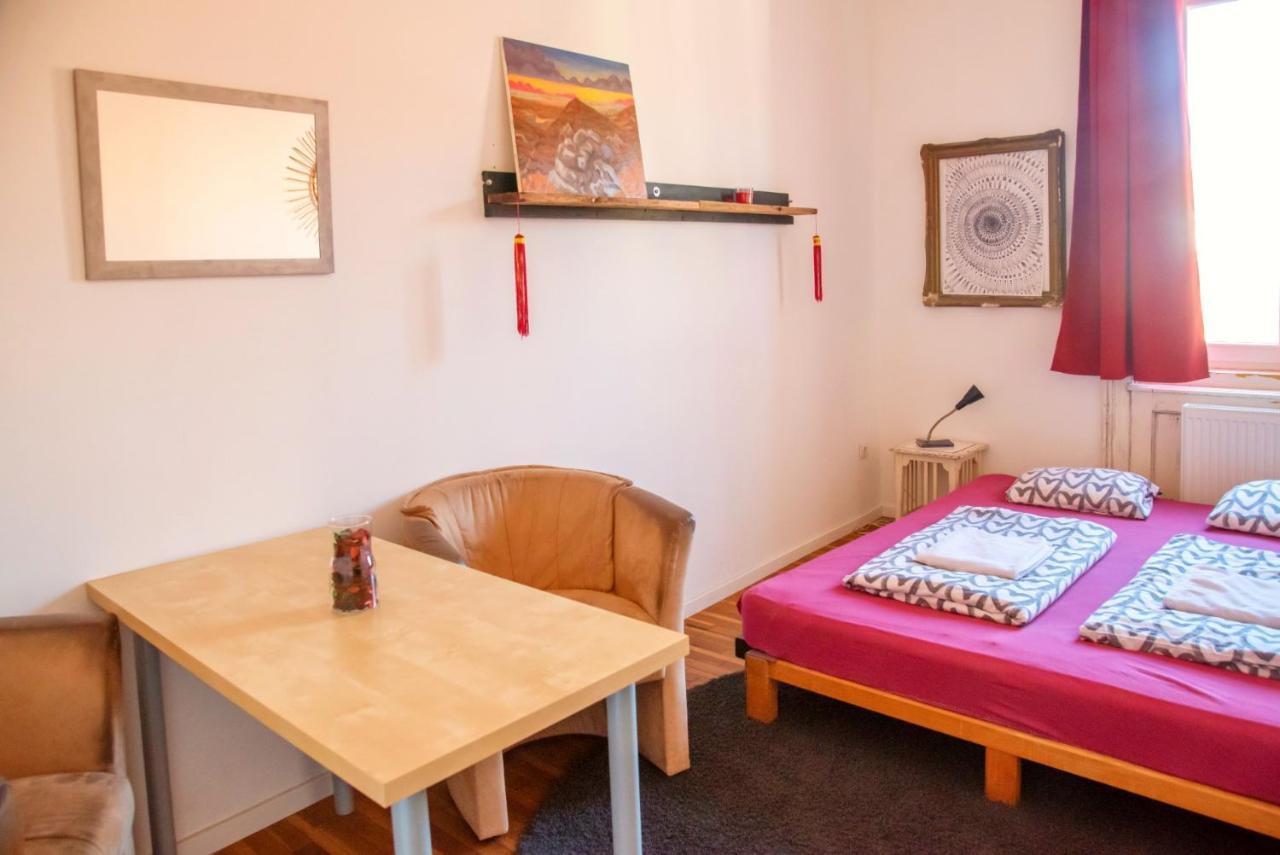 Das Nest Budapest Bagian luar foto