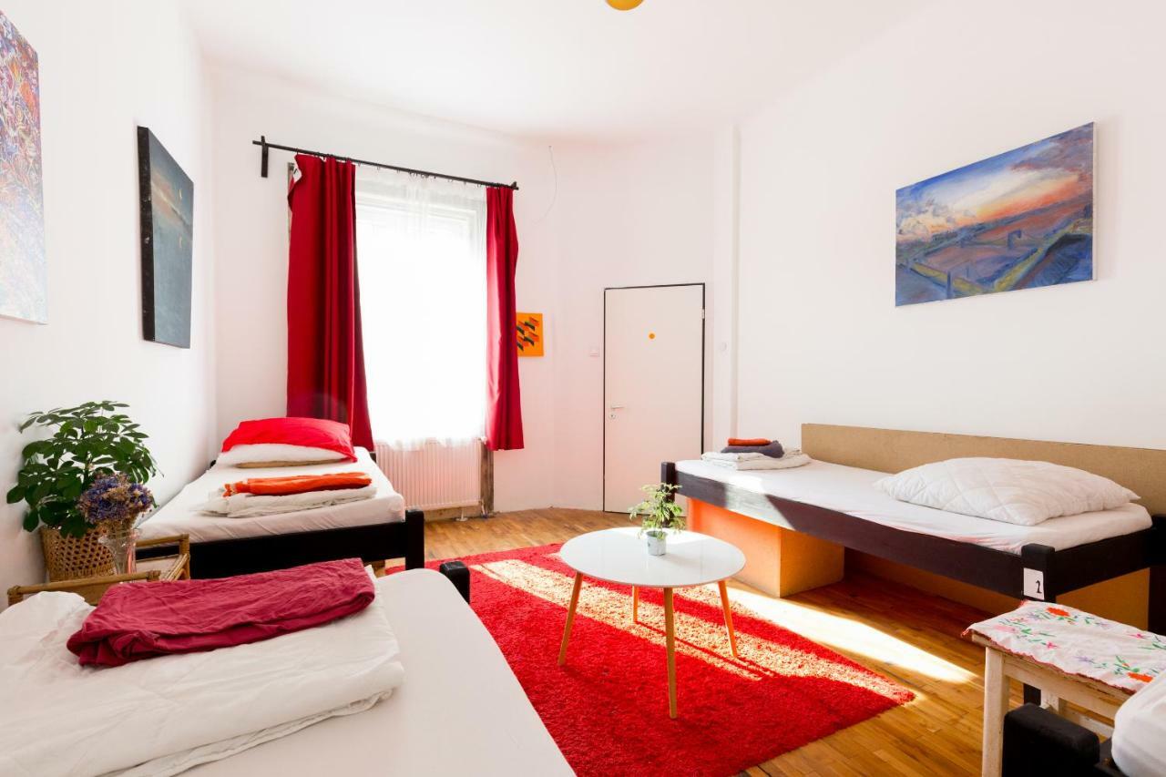 Das Nest Budapest Bagian luar foto